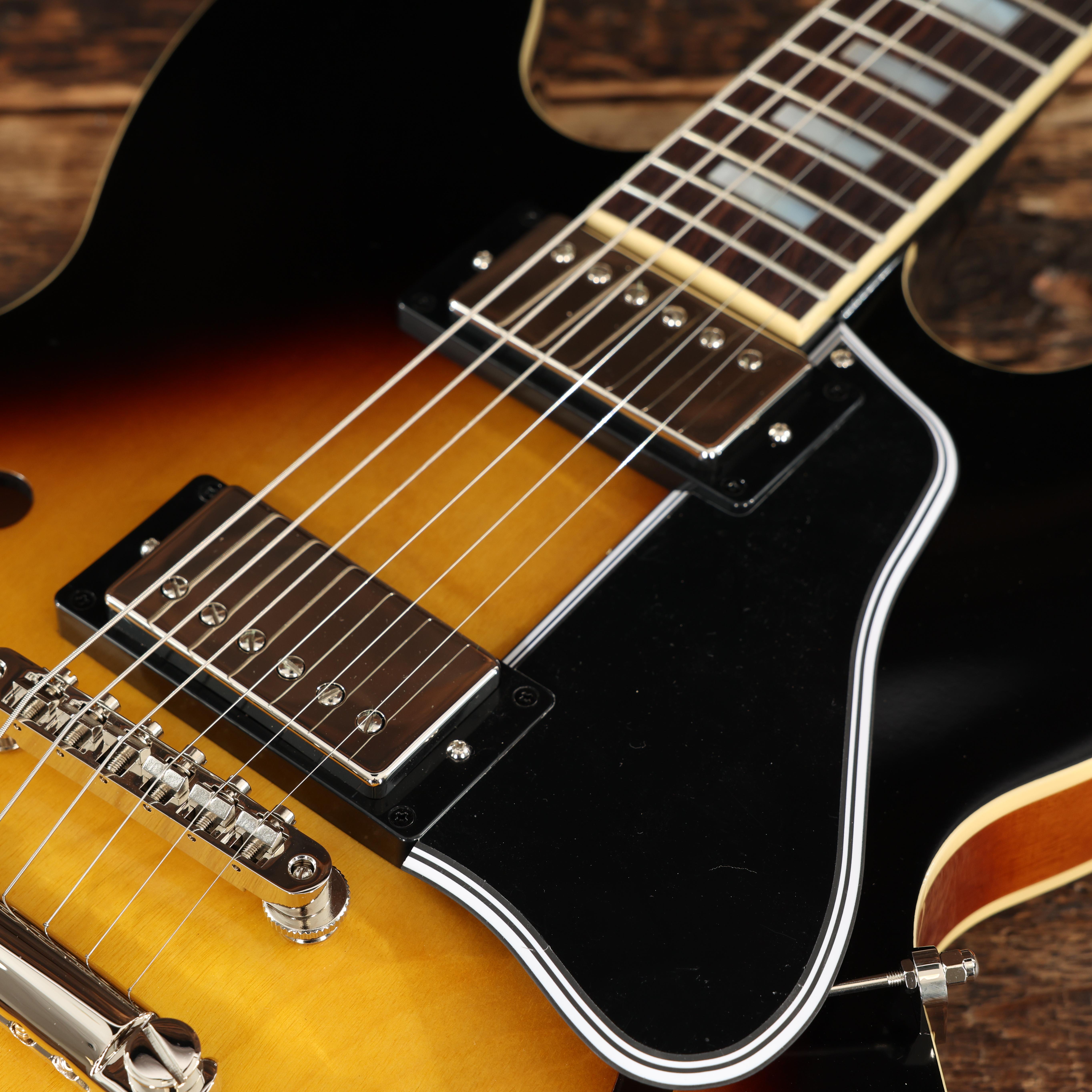Epiphone Inspired by Gibson Custom 1962 ES-335 Reissue Semi-Hollow